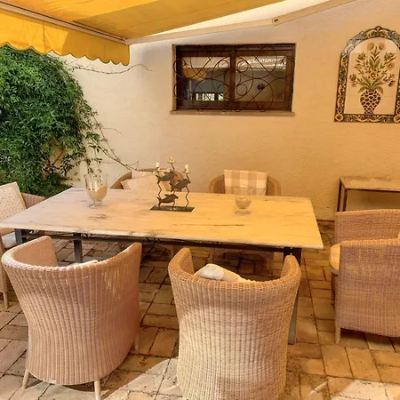 Elegant In With Private Pool *