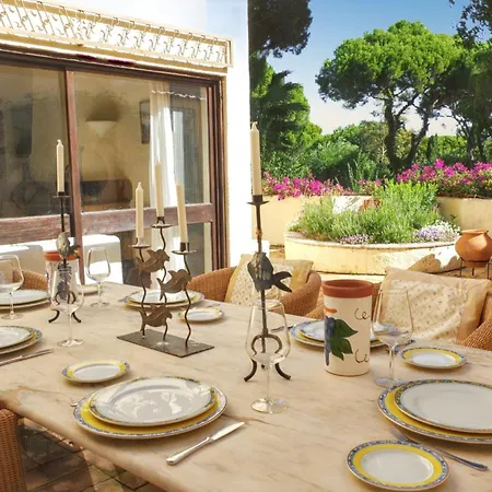 Vila Elegant In With Private Pool